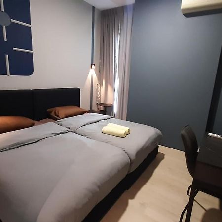 Santubong Suites B Just Like Home Damai كوشنج المظهر الخارجي الصورة