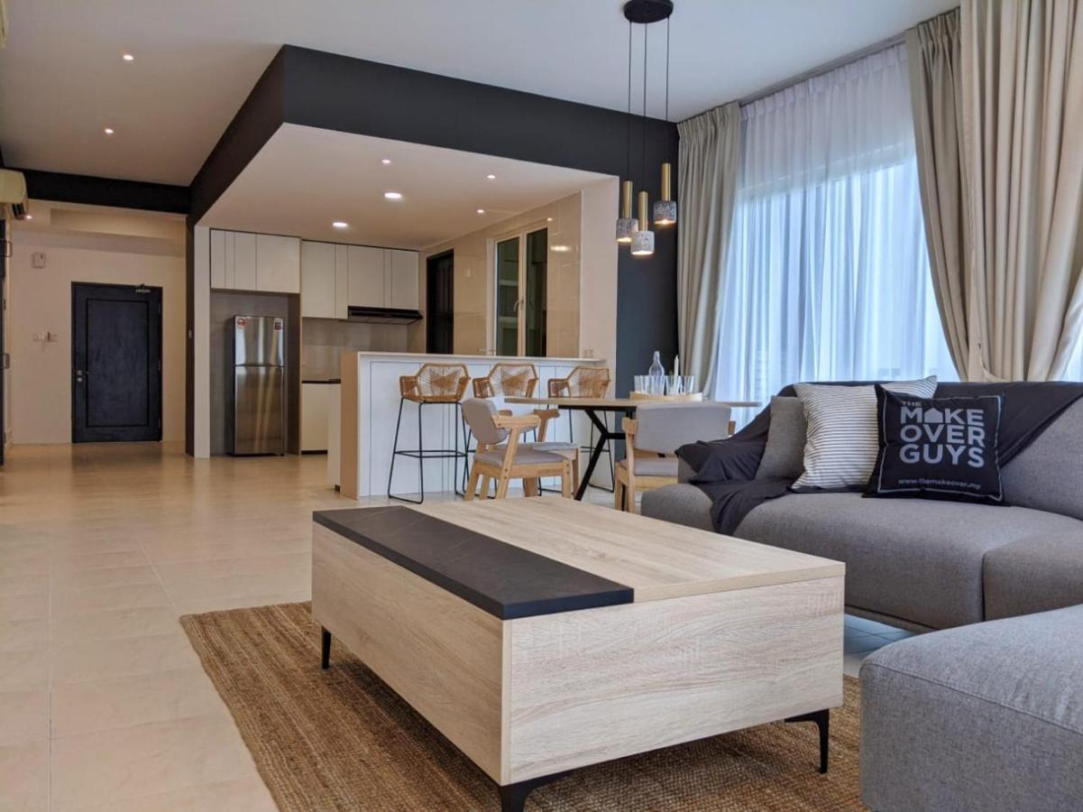 Santubong Suites B Just Like Home Damai كوشنج المظهر الخارجي الصورة